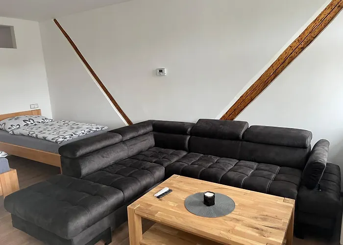 Na Namesti Ii Apartman